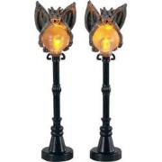 Gargoyle lamp post, set of 2, b/o (4.5v)