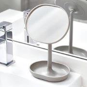 Make-up spiegel met juwelenhouder